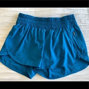 Lulu lemon Tracker V Shorts